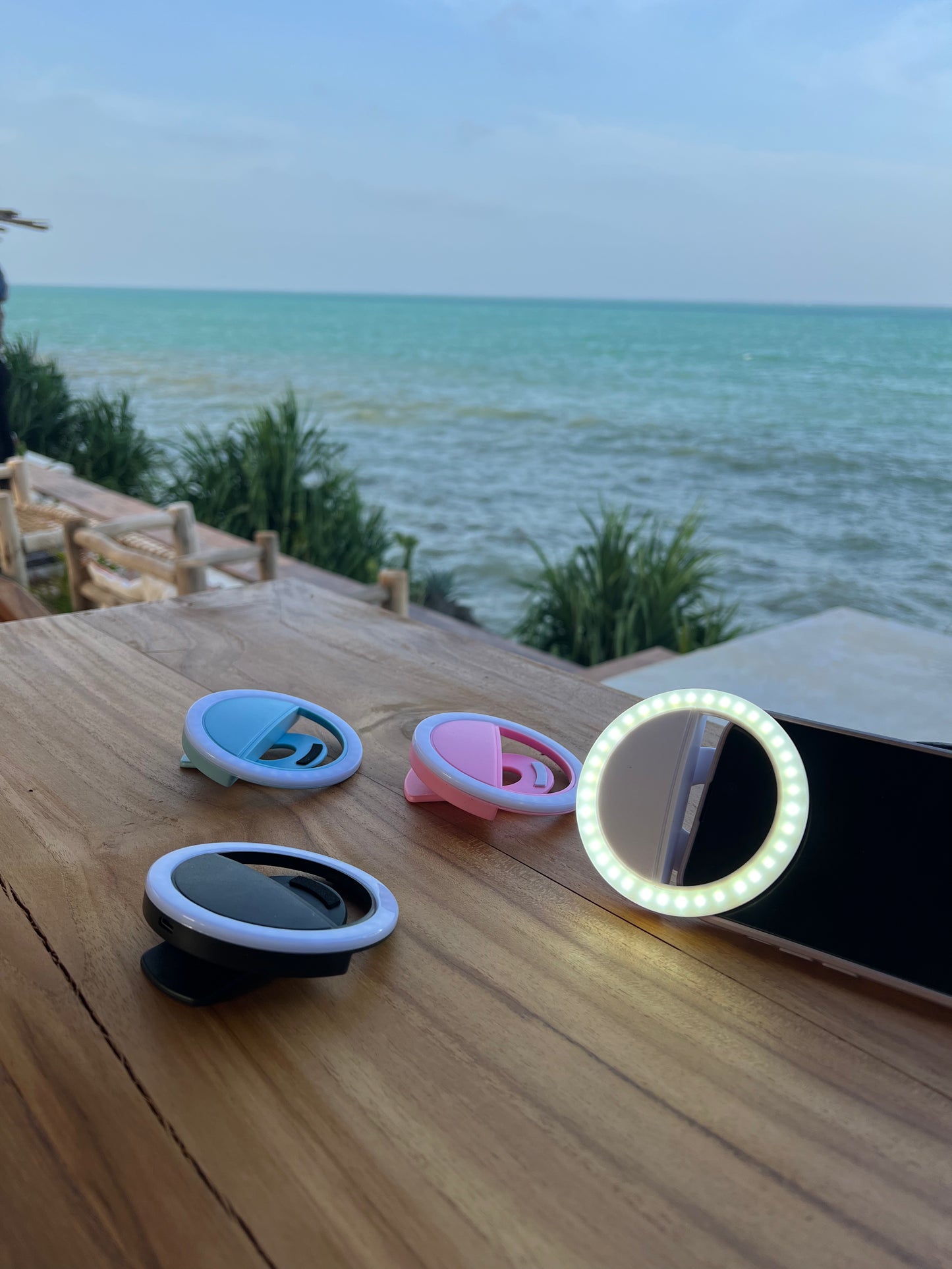 Handy LED Clip-On